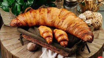 In Dubai, You Can Have a 3-Foot-Long Croissant for $67