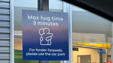 New Zealand Airport Posts Signs Limiting Hugs to 3 Minutes Max