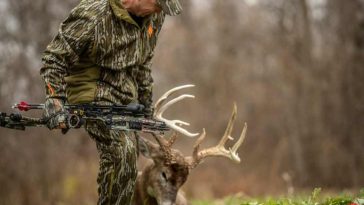 3 Michigan Deer Hunters Die of Heart Attacks in Two Days